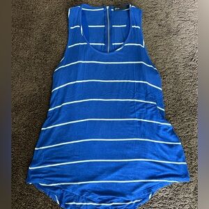 Women’s Gibson blue sleeveless shirt